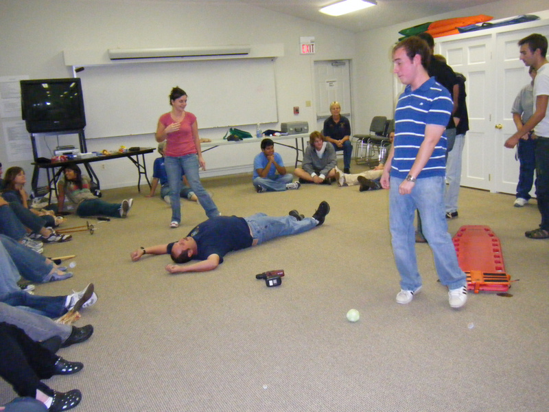 2008_fall_emt_class/images_large/2008_0503julytosept20080171.jpg