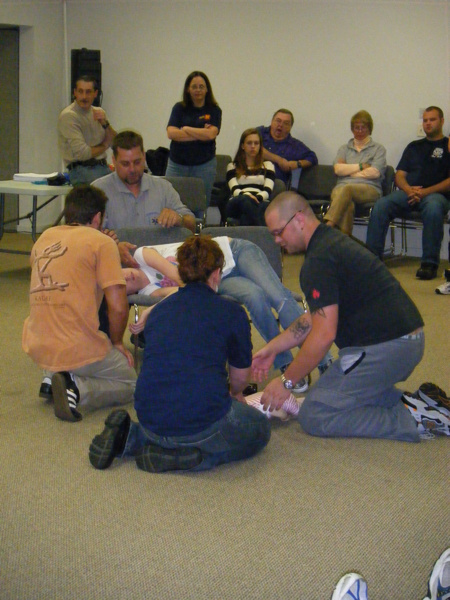 2008_fall_emt_class/images_large/2008_0503julytosept20080180.jpg
