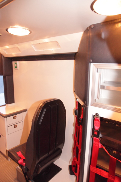 2014_ambulance/images_large/2014-02-21_Braun_Sprinter_7.jpg