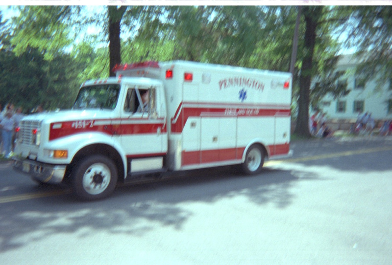 historic_photos/images_large/1994-5_parade_5_151-2.jpg