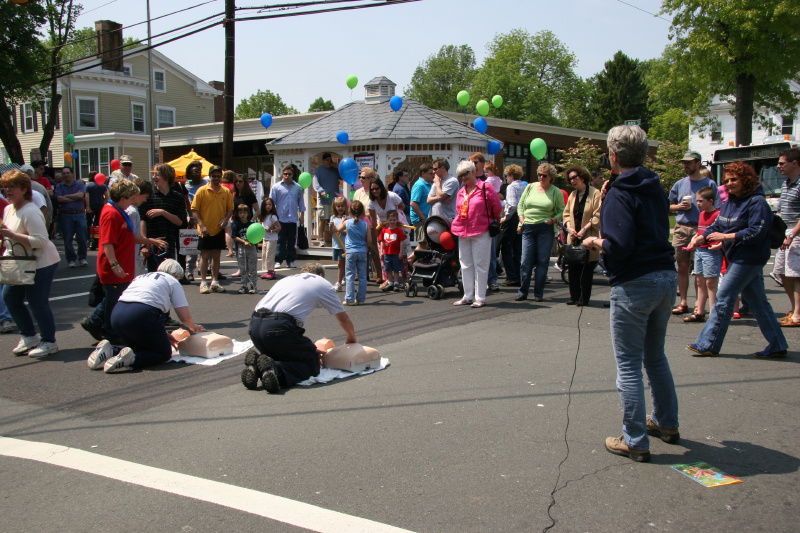 historic_photos/images_large/2005-5-14_14_Naomi_McCarty_Tedd_Aberger_CPR.jpg